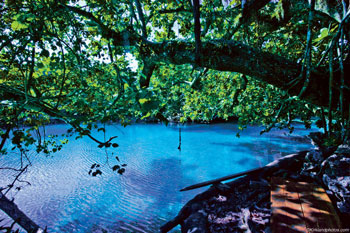 Santo Blue Hole